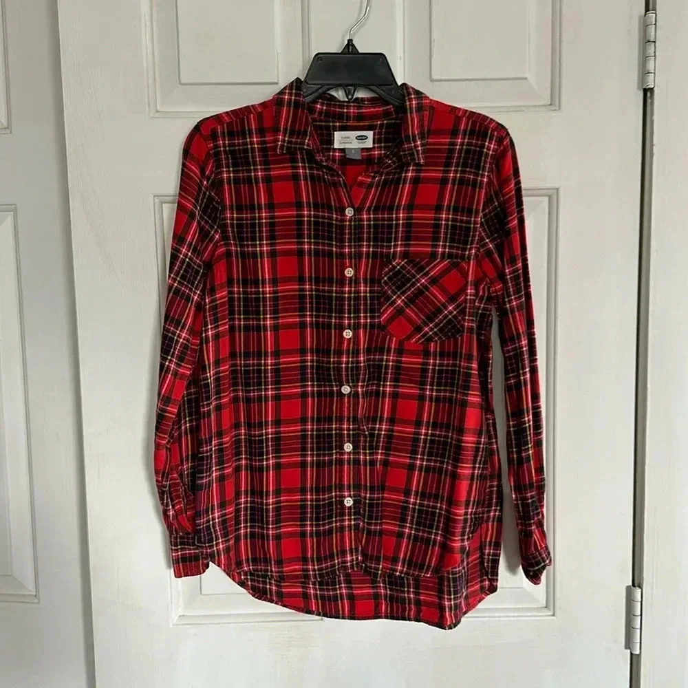 Old Navy Red Plaid Shirt Size Small